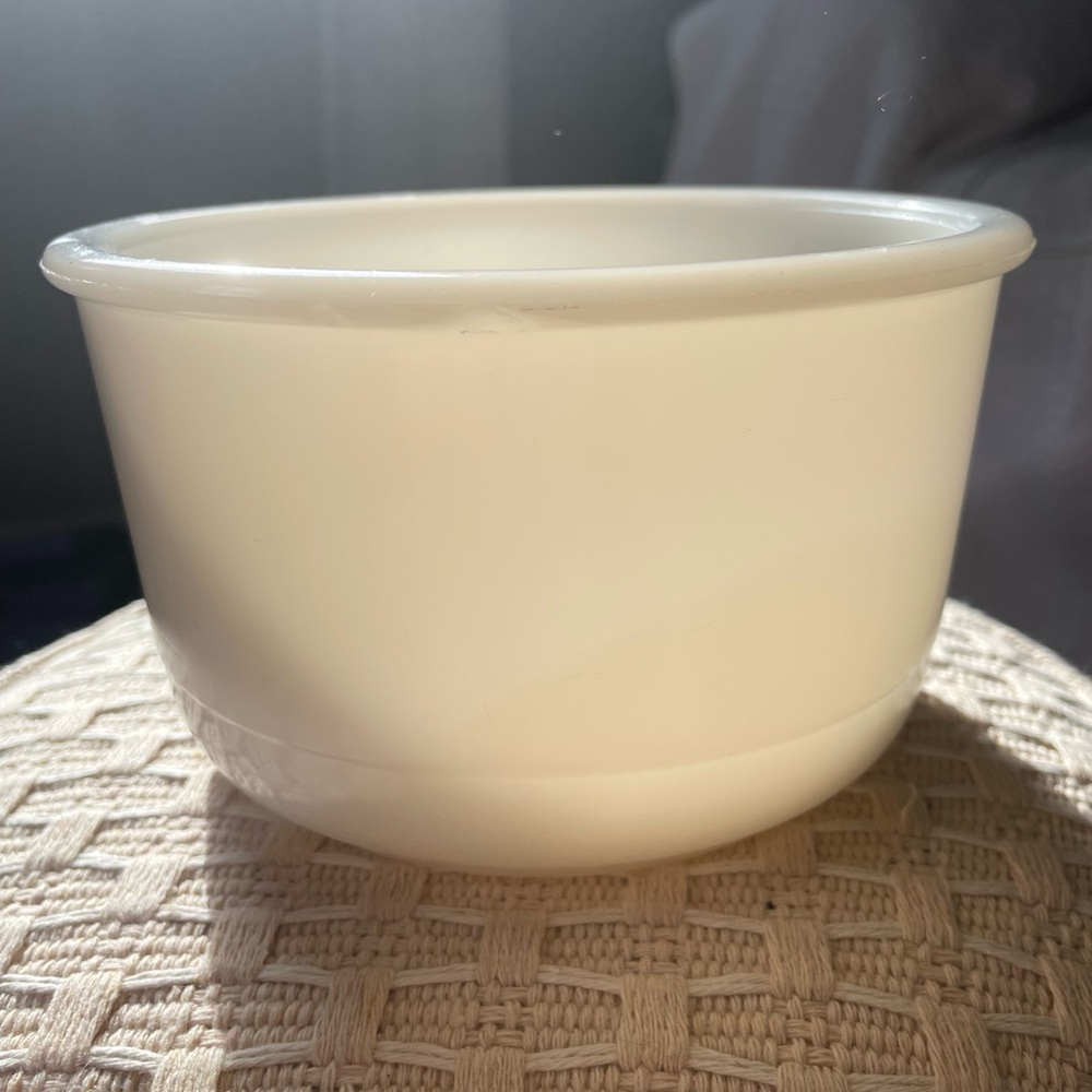 Vintage milk glass mixing bowl